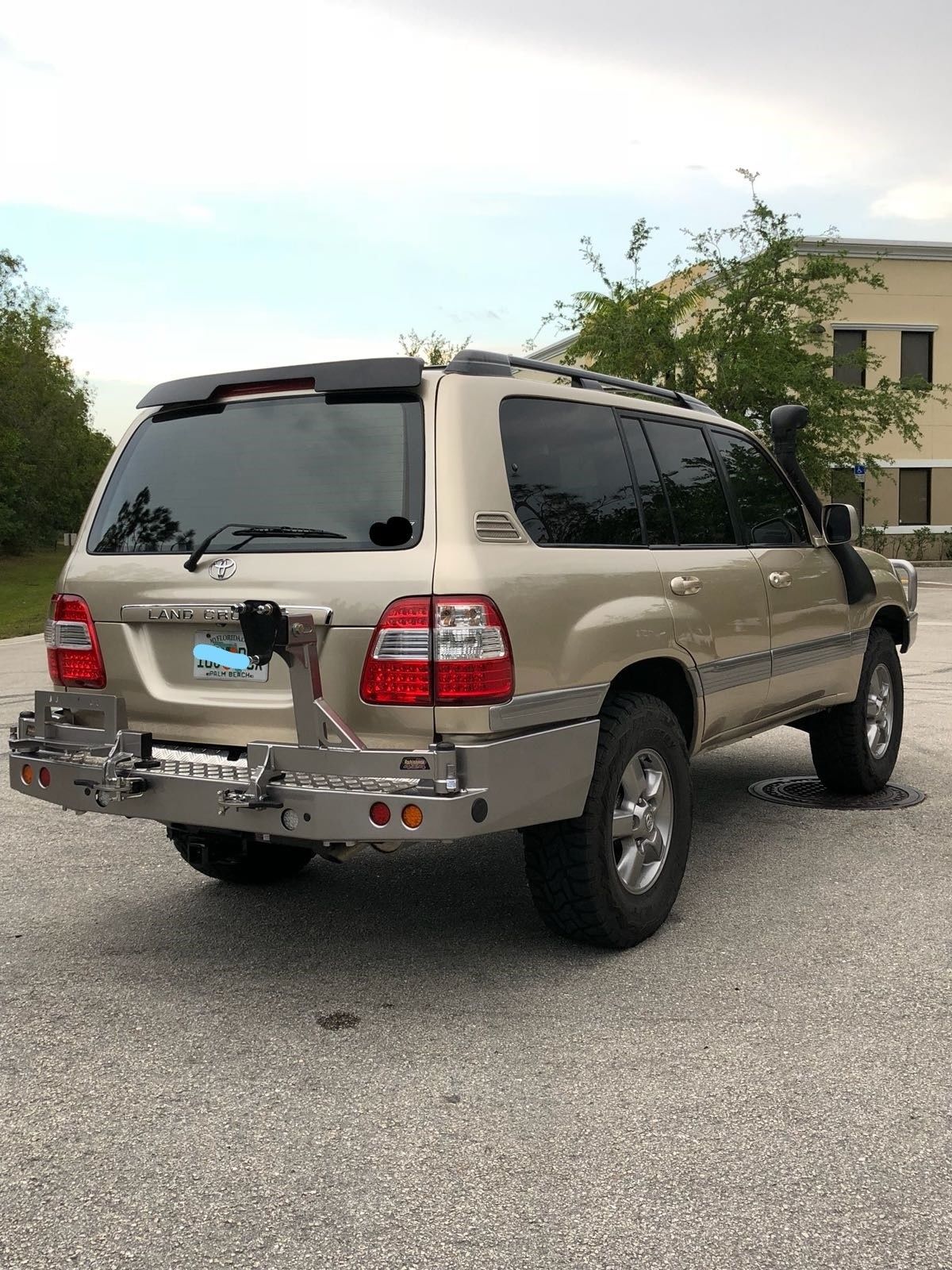 Dobinsons Rear Bumper With Swing Outs for Toyota Landcruiser 100 Series & Lexus LX470(BW80-4109)
