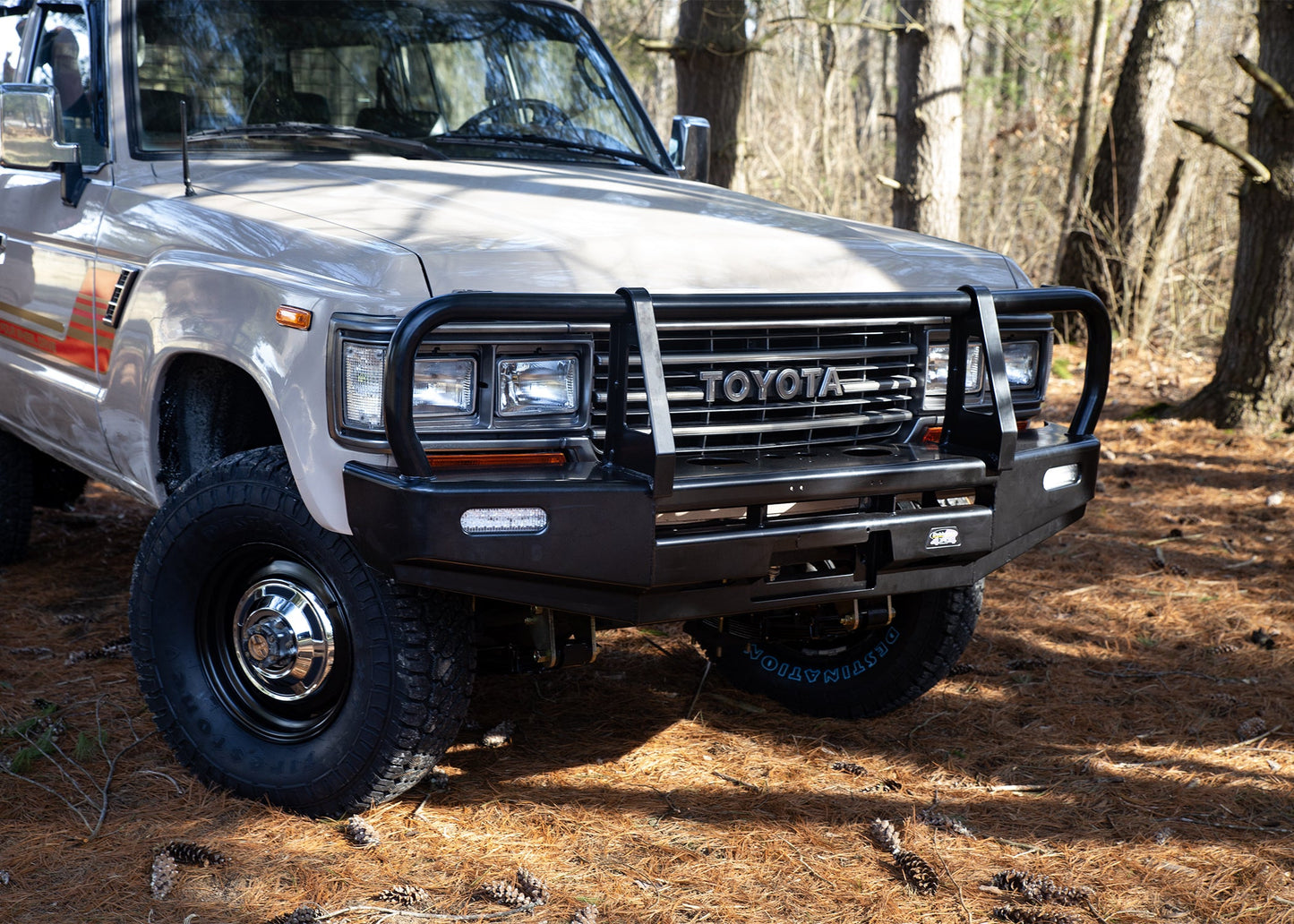 Dobinsons 4x4 Classic Black Bull Bar – Toyota LandCruiser 60 Series 1980-1990 (BU59-3567)