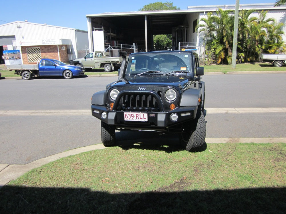 Dobinsons 4x4 Bull Bar Deluxe – Jeep Wrangler JK (2007–2018) (BU29-3670)