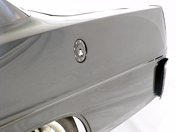 Billet Aluminum Gas Cap  Universal Fit  Locking  Anodized Silver.