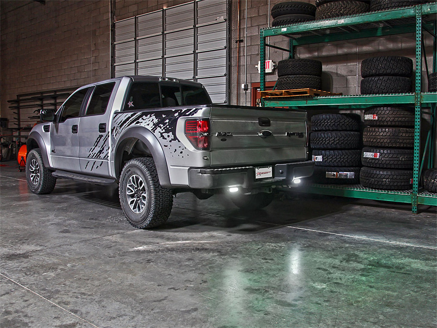 RIGID Back-Up Kit Includes 2 SR-Q Series PRO Flood Diffused Surface Mount