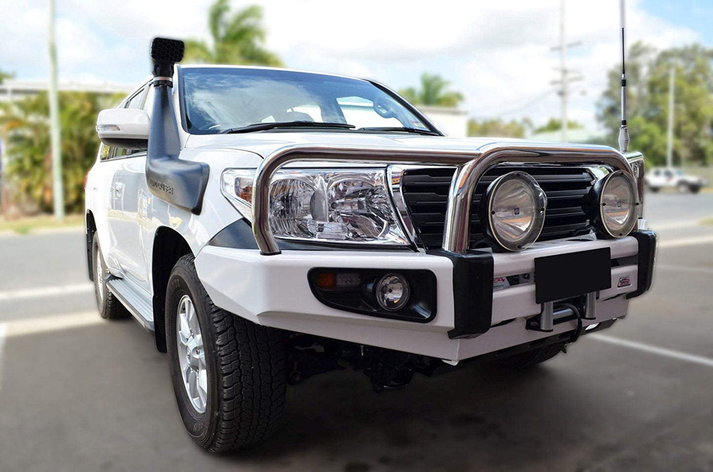 Dobinsons 4x4 Stainless Loop Deluxe Bullbar for Toyota Land Cruiser 200 Series 2008 to 2015 Only(BU59-3688)